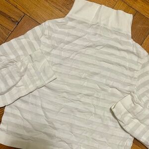 White Long Sleeve Crop Top Size Small